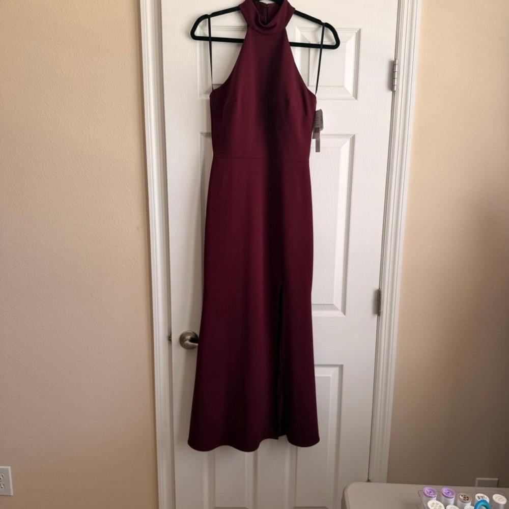 Aqua Formal Burgundy Halter Neck Open Back Maxi Gown Dress Size 4 NEW